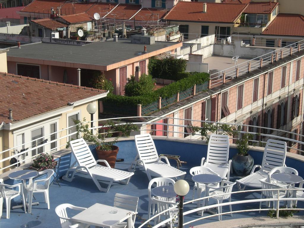 Hotel Belvedere Sanremo Bagian luar foto