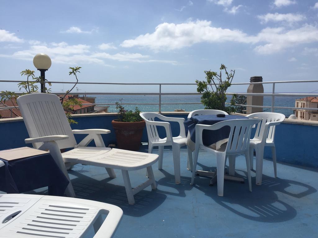 Hotel Belvedere Sanremo Bagian luar foto