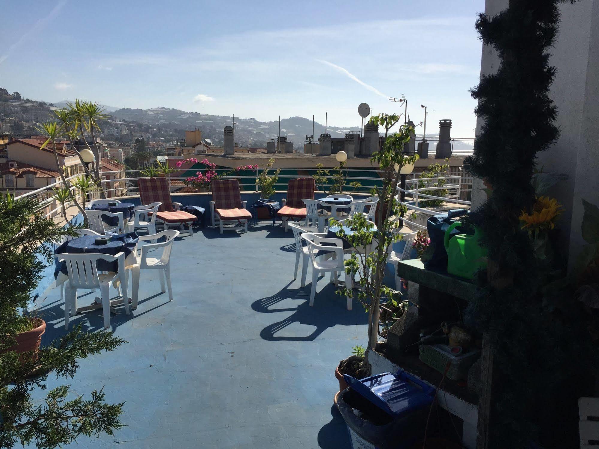 Hotel Belvedere Sanremo Bagian luar foto